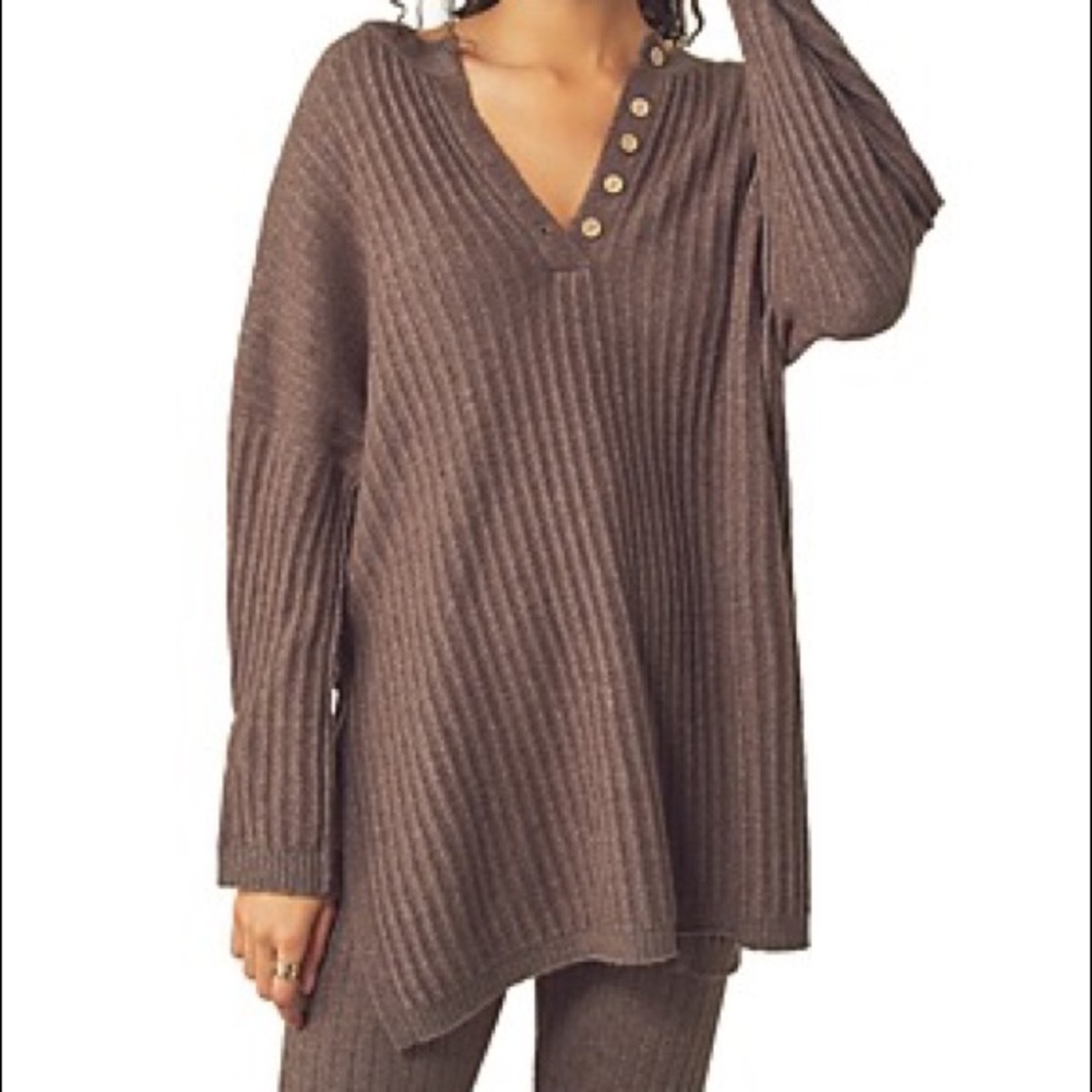 Women's Ribbed V-Neck Sweater Top - Brown